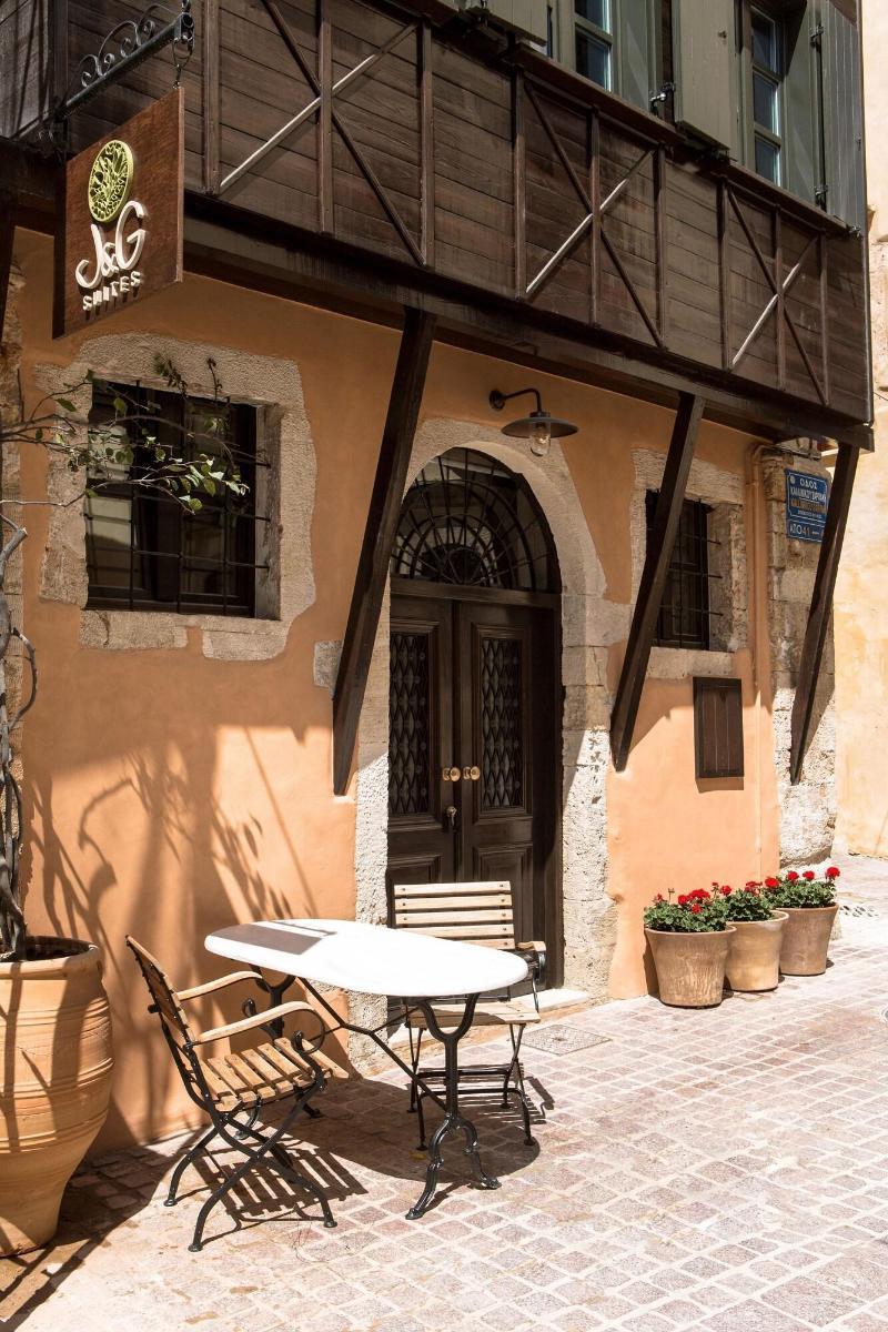J&G Suites Chrissi Akti Chania Exterior foto